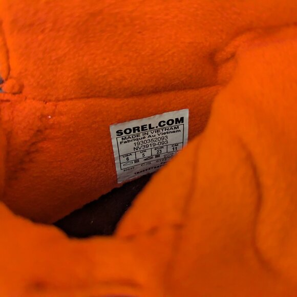 Toddler Size 6 Sorel Whitney II Snow Boot - Picture 5 of 5